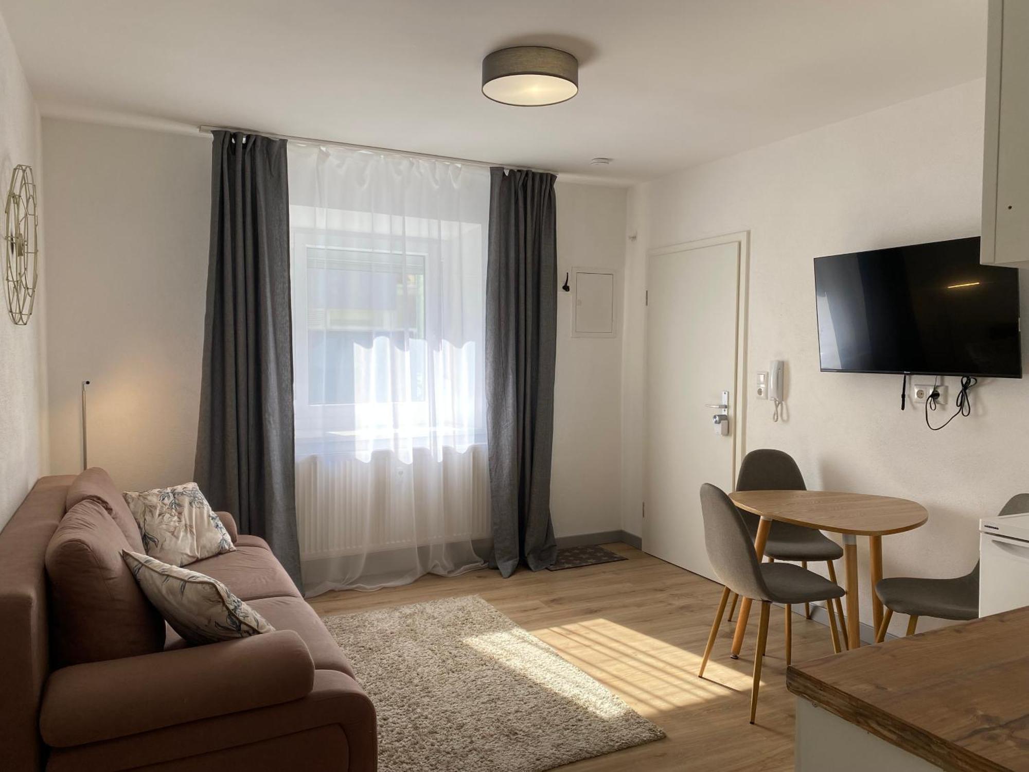 Modernes Apartment - Zentrale Lage - Kostenloses Parken アンベルク エクステリア 写真